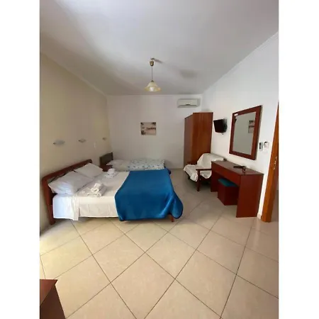 Apartment And Thomas 12 Vasiliki (Lefkada)